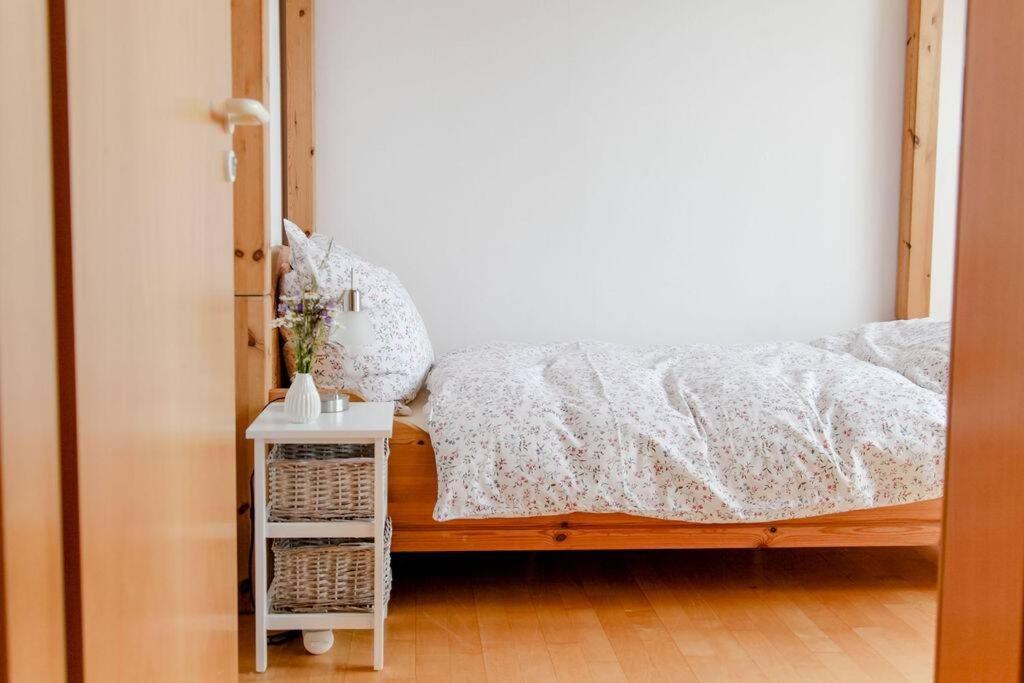 4-Zimmer-Ferienwohnung Waldbluemle ドーベル エクステリア 写真