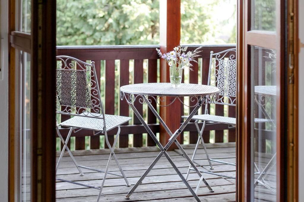 4-Zimmer-Ferienwohnung Waldbluemle ドーベル エクステリア 写真