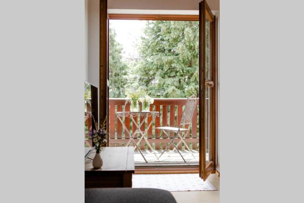 4-Zimmer-Ferienwohnung Waldbluemle ドーベル エクステリア 写真