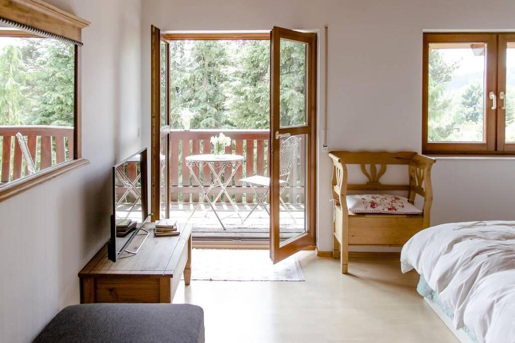 4-Zimmer-Ferienwohnung Waldbluemle ドーベル エクステリア 写真